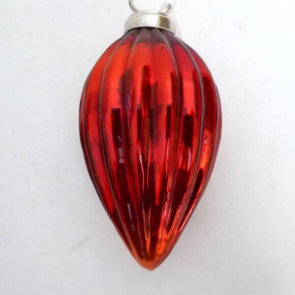 VINTAGE 5.5” CHRISTMAS GERMAN KUGEL STYLE RED RIBBED TEAR DROP GLASS ORNAMENTS - Picture 6 of 7